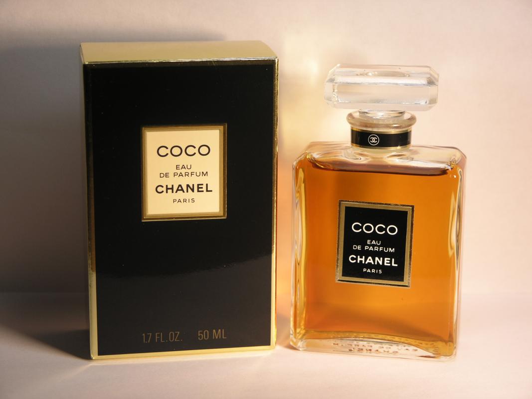 Духи коко отзывы. Coco Chanel 50 ml. Коко Шанель духи 1984. Духи Коко Шанель 50. Коко Шанель 50 миллилитров.