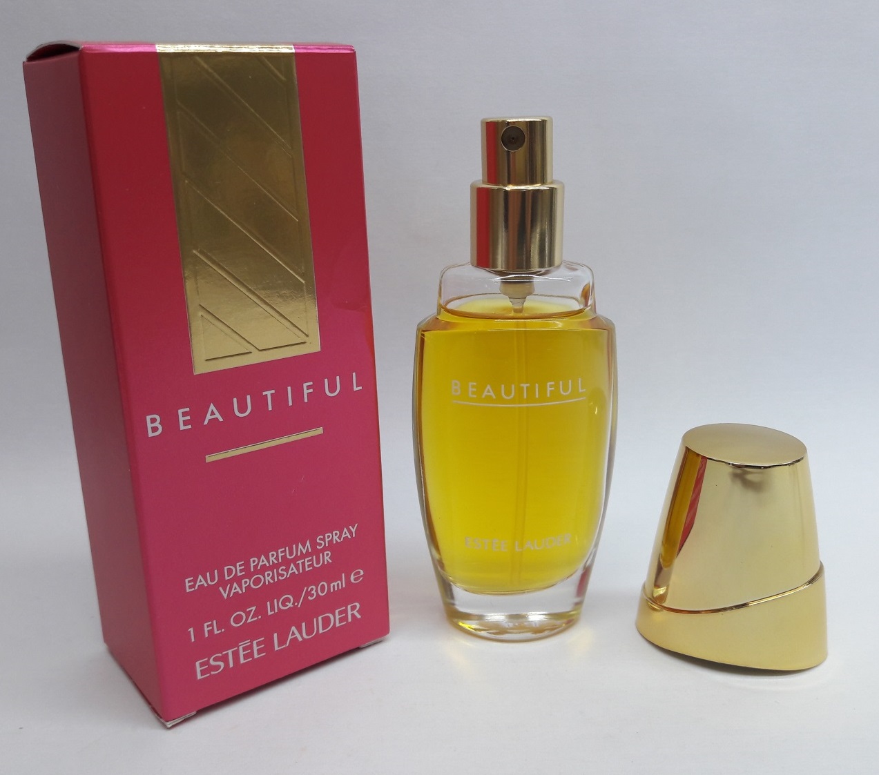 Духи эсте отзывы. Estee Lauder 30 ml EDP. Парфюмированная вода Эсте лаудер бьютифул. Бьютифул духи Эсте лаудер Винтаж. Духи Эсти Эсте лаудер Винтаж.