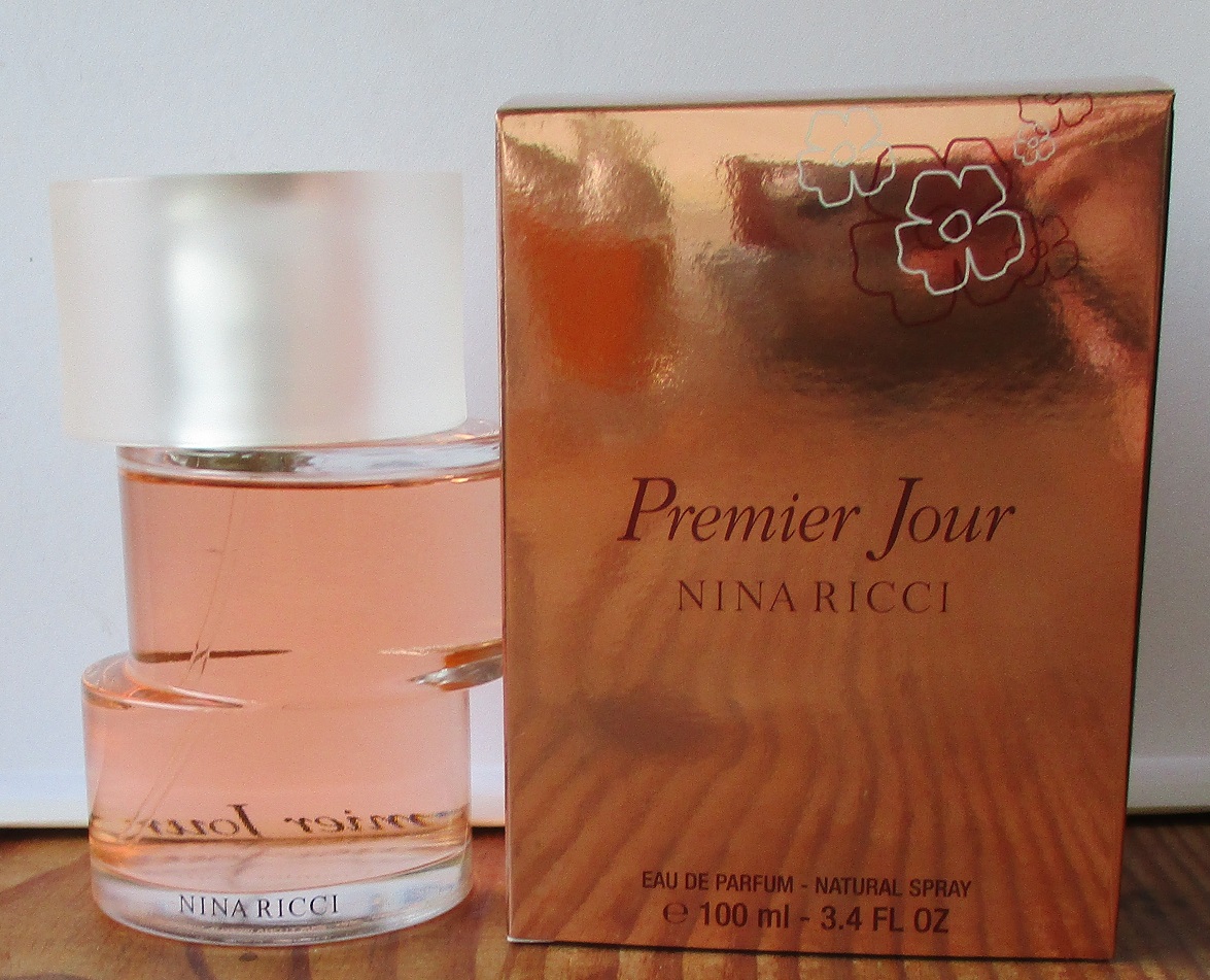 NINA RICCI Premier Jour - купить женские духи, цены от 350 р. за 2 мл - Товар на картинке можно купить.
