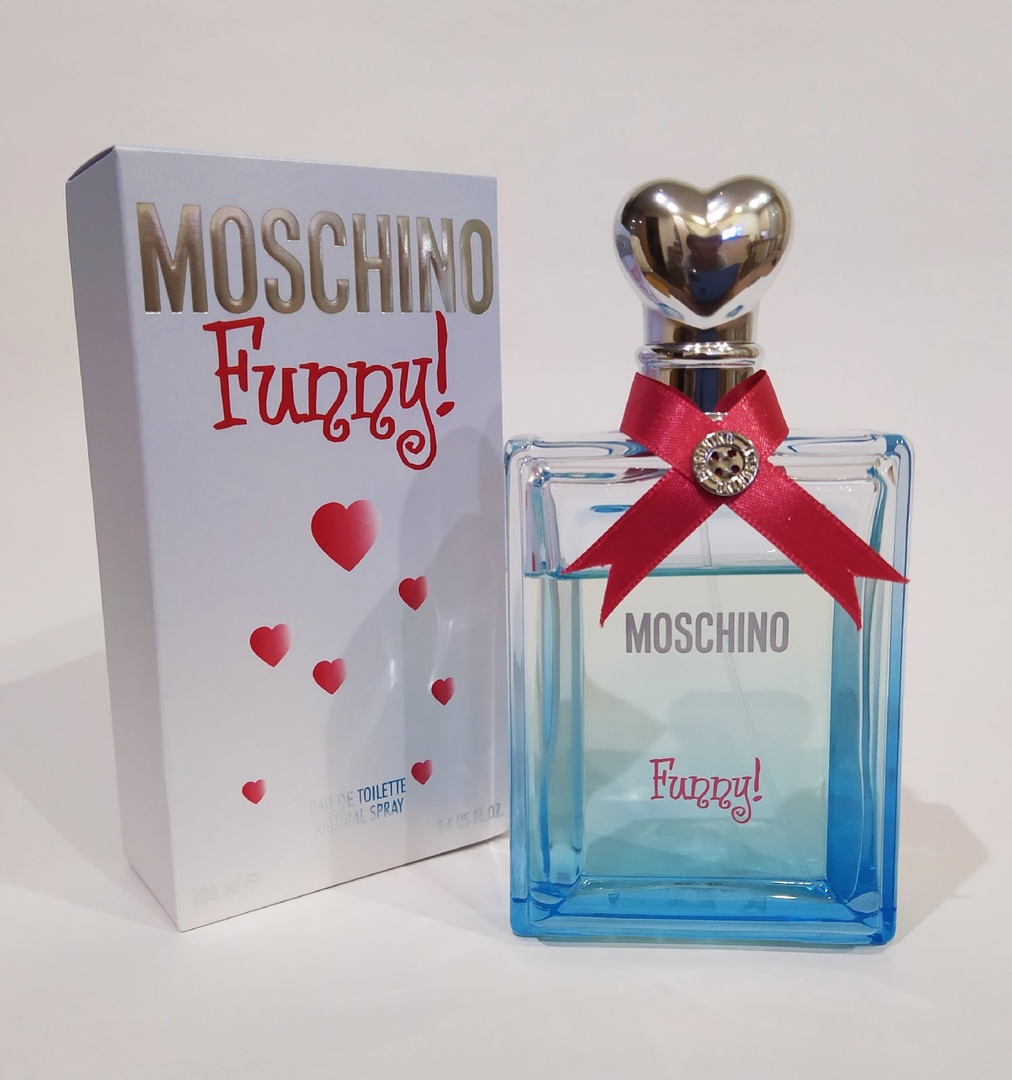 Москино фанни купить. Москино Фанни. Moschino fanny 6 мл масляные. Moschino funny золотые. Москино Фанни пирамида.