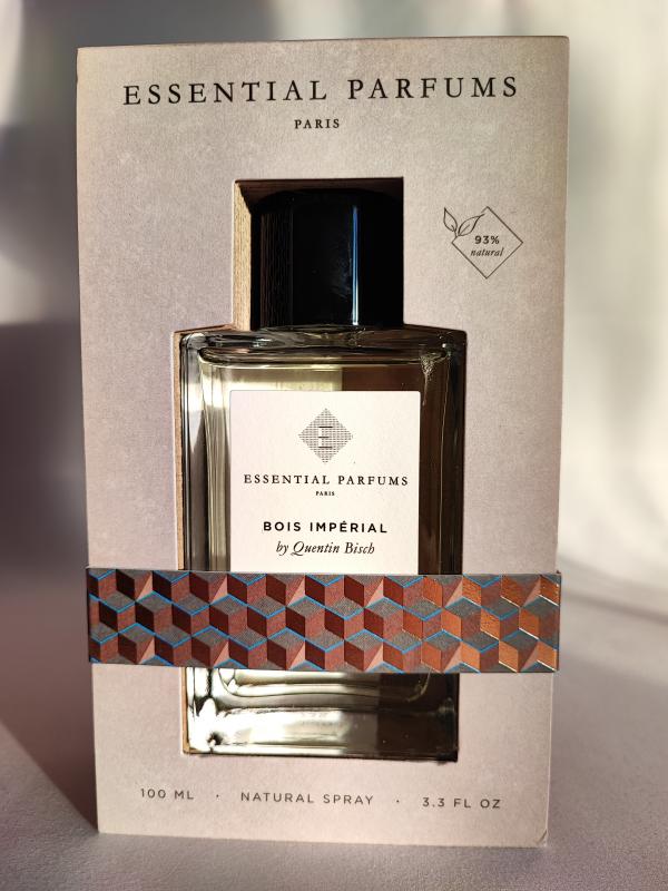 Bois imperial купить золотое. Буа Империал Парфюм. Boise Imperial Essential Parfums. Духи бойс Империал. Духи Essential Parfums bois Imperial.