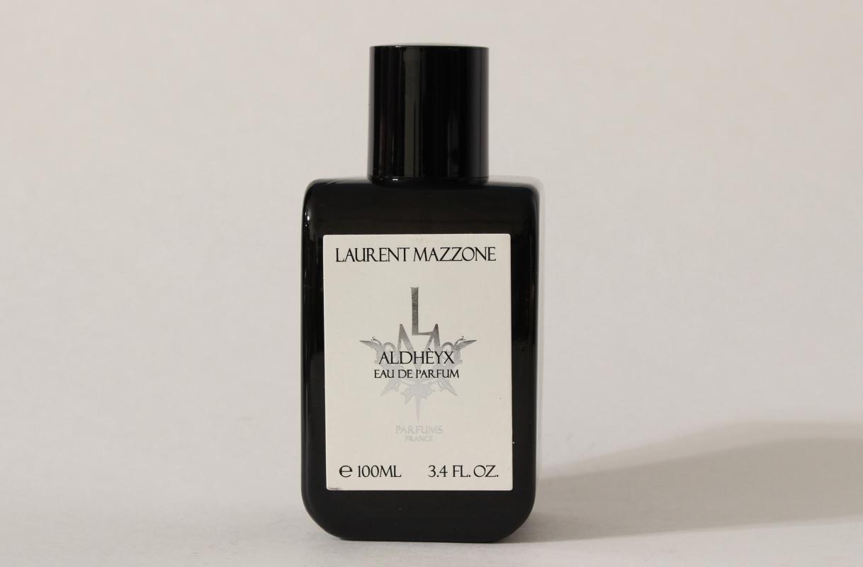 Mazzone pear. LM Parfums Aldheyx. Духи Laurent Mazzone Aldheyx. LM Parfums Aldheyx 15 ml. Dulce Pear Laurent Mazzone Parfums.