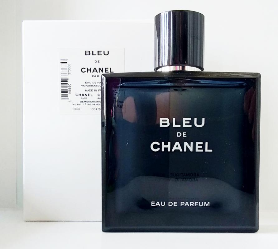 Bleu de chanel eau de. Chanel Blue de Chanel Parfum 10ml. Sаlvаdоr Dаli ЕАU dе Раrfum 100мл.. Bleu de Chanel фото в руке.