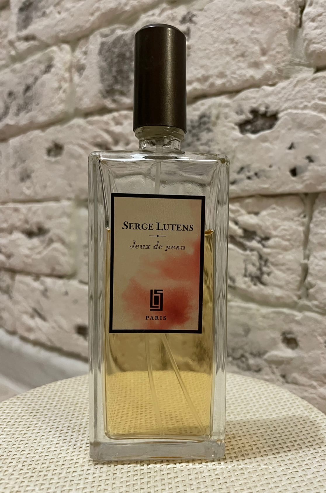 Jeux de peau serge. Serge Lutens Borneo 1834. Serge Lutens fleurs de Citronnier 2ml EDP отливант. Serge Lutens’ Borneo 1834 Cologne for men ($135). Истинный daim blond