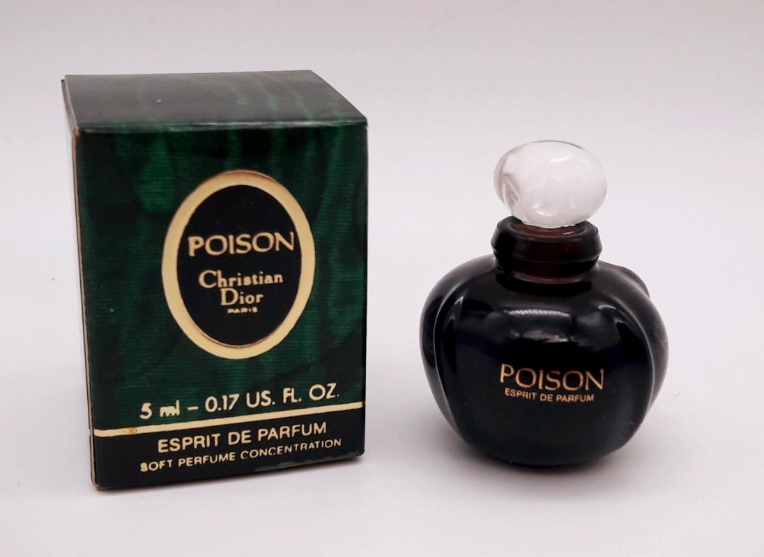 Пойзон интернет магазин сайт. Christian Dior Poison духи Винтаж. Poison Dior 1985. Пуазон духи 1985. 1985 Год выпуск духи пуазон.