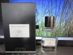 Banana Republic, 90 Pure White