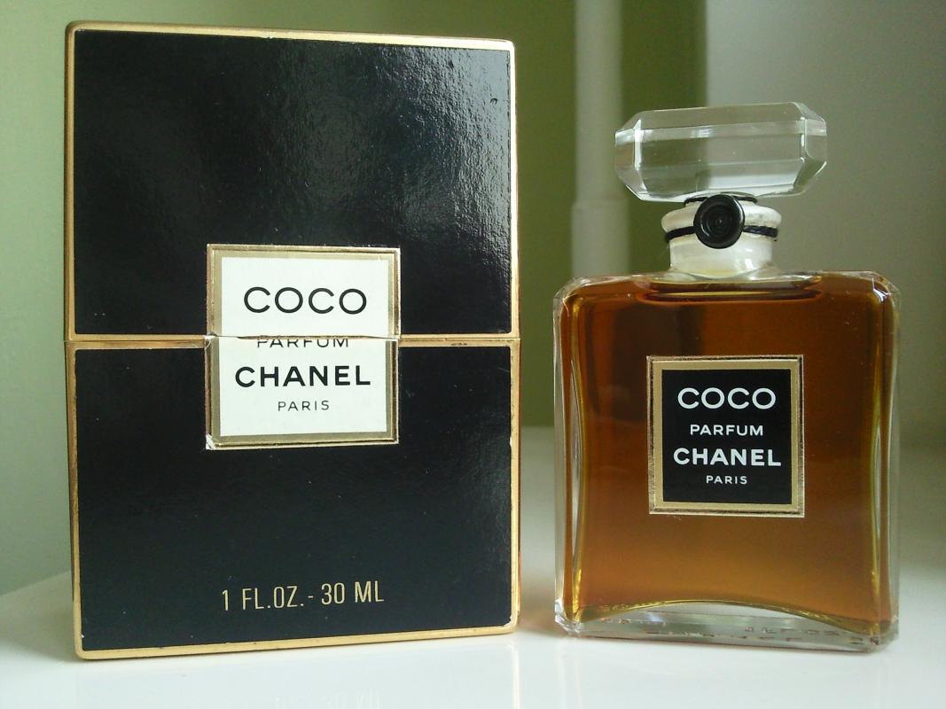 Духи коко отзывы. Коко Шанель духи мужские. Парфюм Chanel 35 Coco. Coco Chanel духи 30мм. Coco Chanel духи мужские.