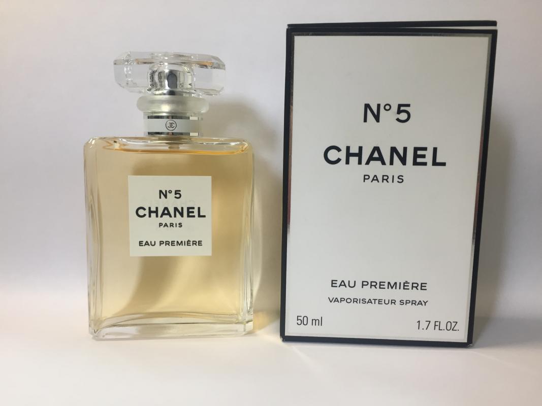 Chanel 5 оригинал. Коко Шанель духи номер 5. Шанель н 5 духи. 5 Шанель парфюмированная вода 50 мл. Духи Шанель 5 летуаль.