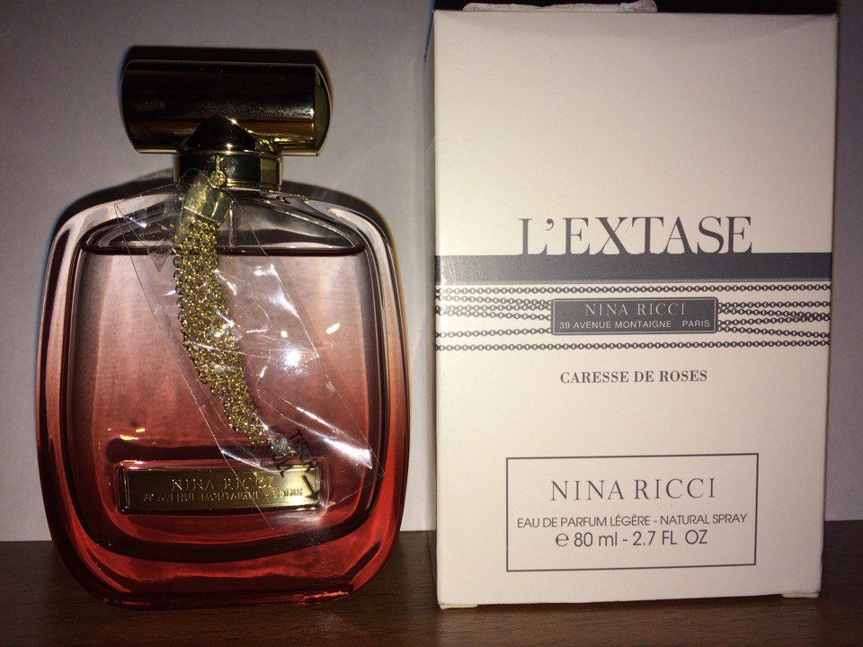 Nina ricci 39 avenue montaigne. Духи Нина Ричи 39 Авеню. Духи Nina Ricci 39 Avenue Montaigne Paris. Парфюм Nina Ricci 39 Авеню.