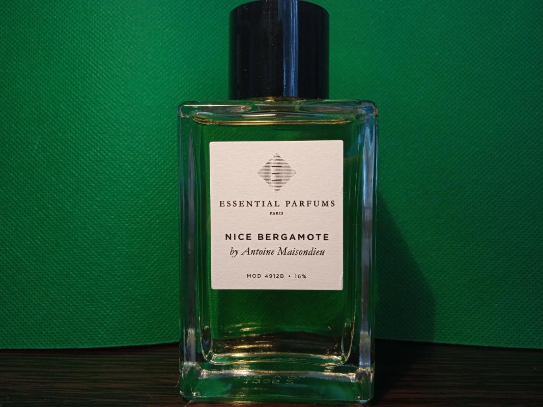 Essential parfums paris bergamote. Духи nice Bergamote. Essential Parfums Bergamote. Nice Bergamot Essential Parfums. Essential Parfums Paris nice Bergamote.