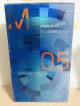 Escentric Molecules, Molecule 05