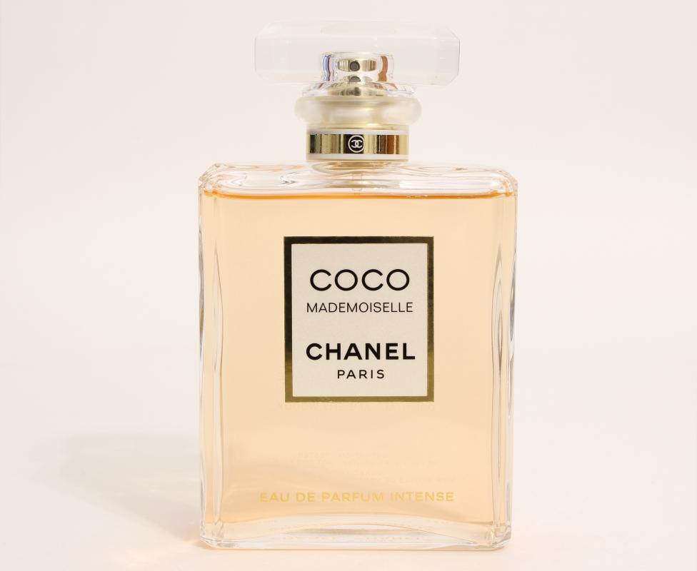 Аналог духов шанель. Коко мадмуазель Шанель Париж. Mademoiselle Coco Chanel 40 ml тестер. Coco Mademoiselle Chanel 2001. Chanel - Coco Mademoiselle EDP 100мл.