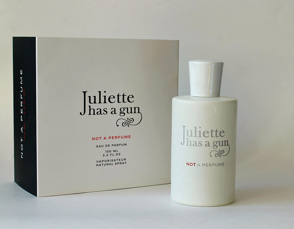Джульет парфюм. Парфюм Джульет ХЭС А Ган. Juliette has a Gun not a Perfume Superdose, 100 ml.