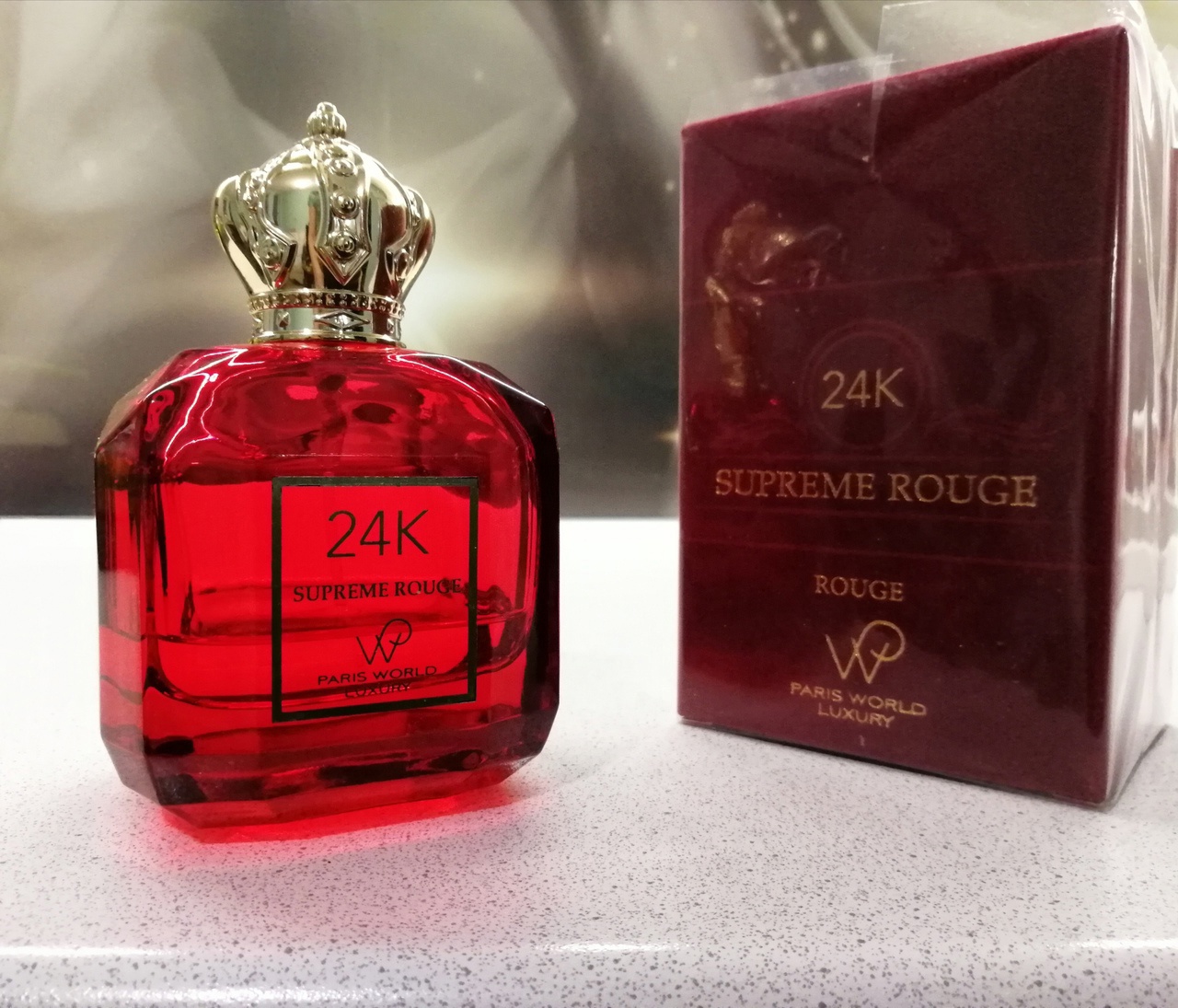24k Rogue Supreme в руке