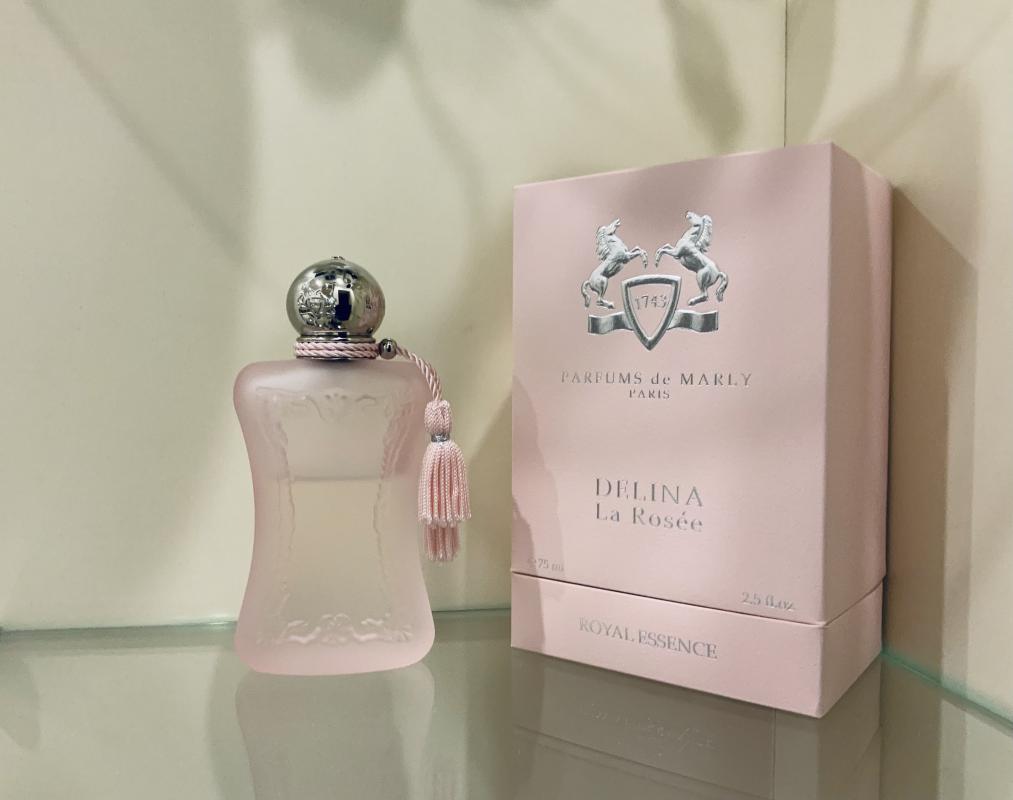 Parfum de marly белый флакон. Delina духи де марли делина 75мл. Marly rose. De marly delina la rose духи женские. Marly rose.